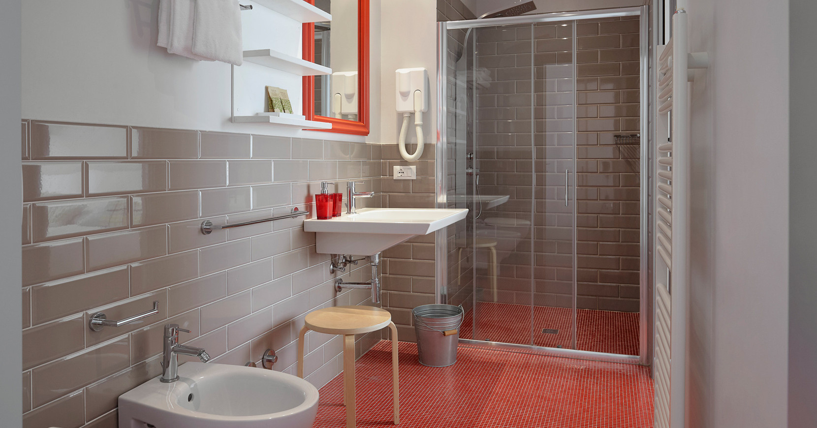 media.Slide-CameraAbbraccio_5Hotel_Madison_Rimini