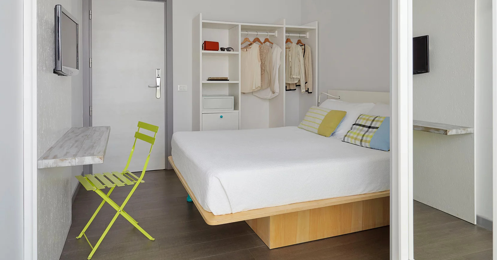 media.Slide-CameraAbbraccio_9Hotel_Madison_Rimini